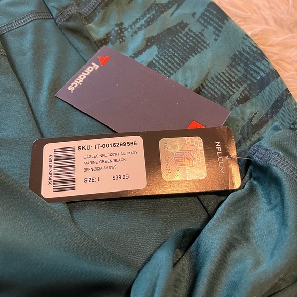 NWT! Philadelphia Eagles Fanatics Branded Hail Mary Raglan T-Shirt - Green - Picture 3 of 9